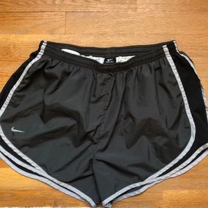 NIKE DRI-FIT RUNNING SHORTS